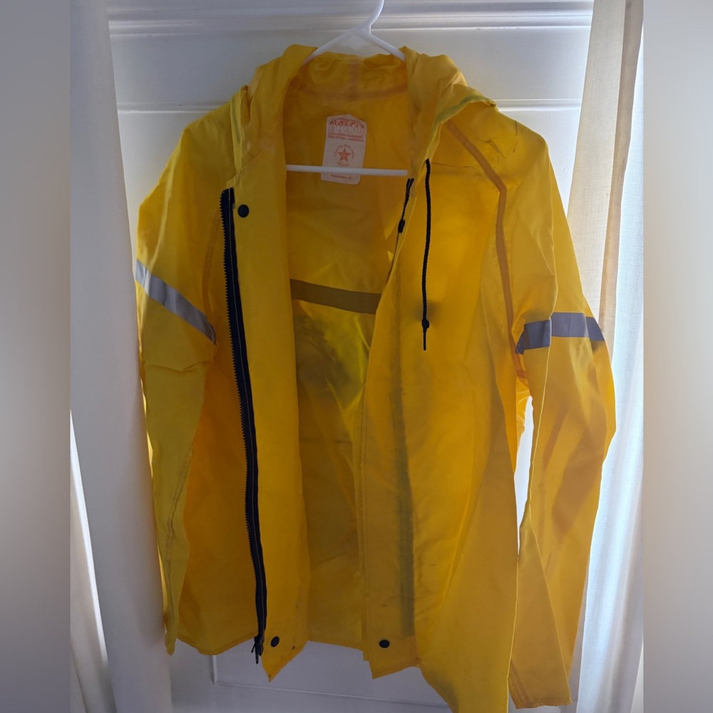 Nasco Waterproof Reflective Rain Jacket w/ Hood Size M